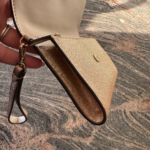 Kate spade wristlet/wallet - Picture 6 of 6